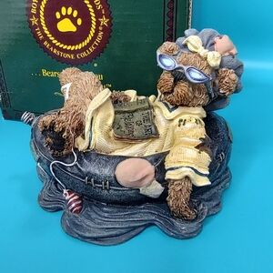 Boyds Bears "Ima Chillin..Takin It Easy" Lake Living 1999 Bearstone Figurine
